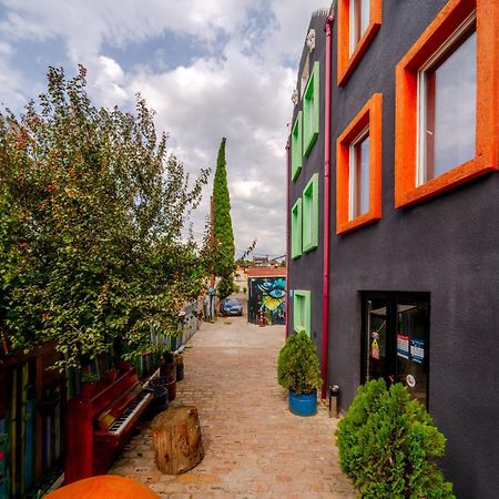 Hotel Tato & Coworking Space Tbilisi Bagian luar foto