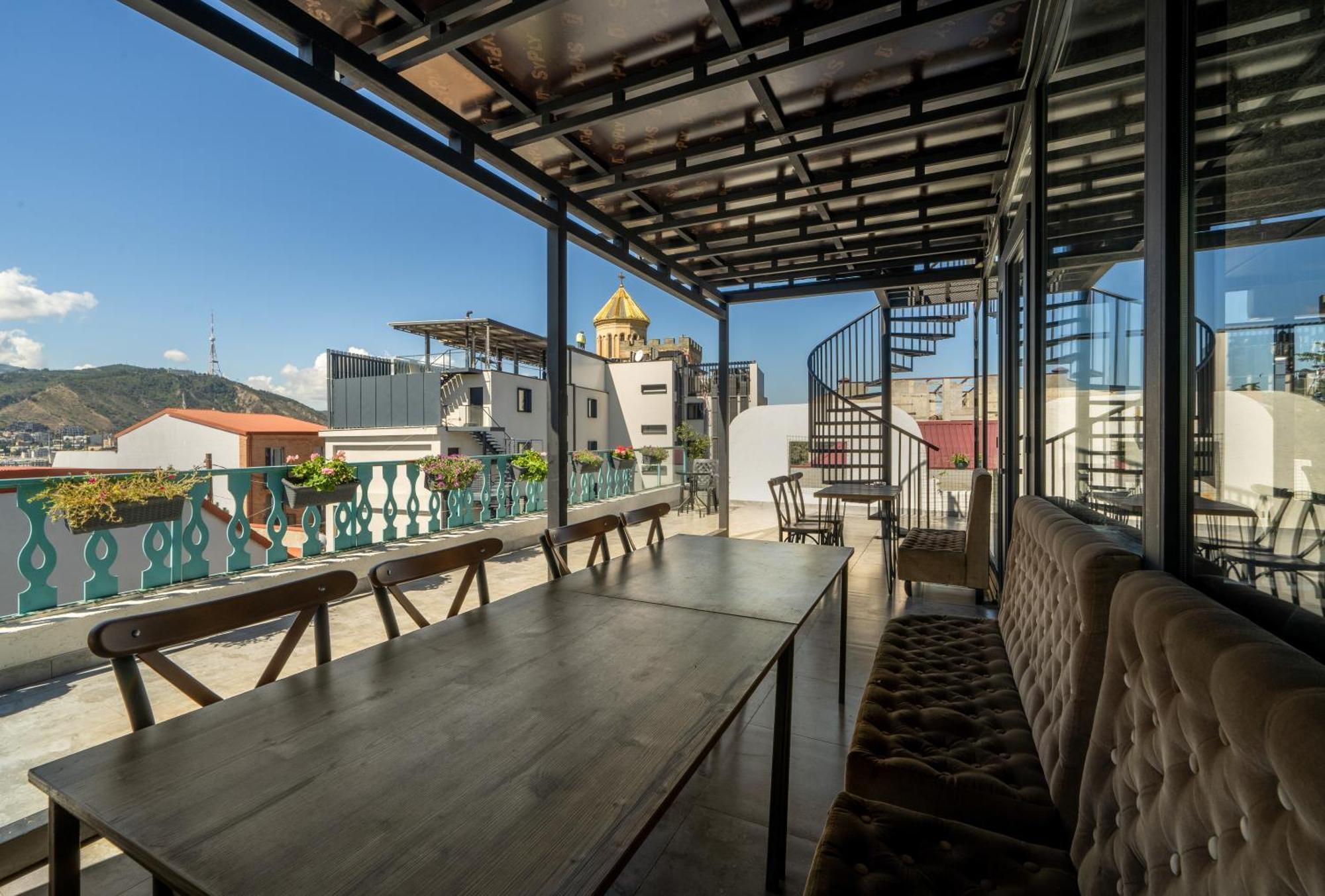 Hotel Tato & Coworking Space Tbilisi Bagian luar foto