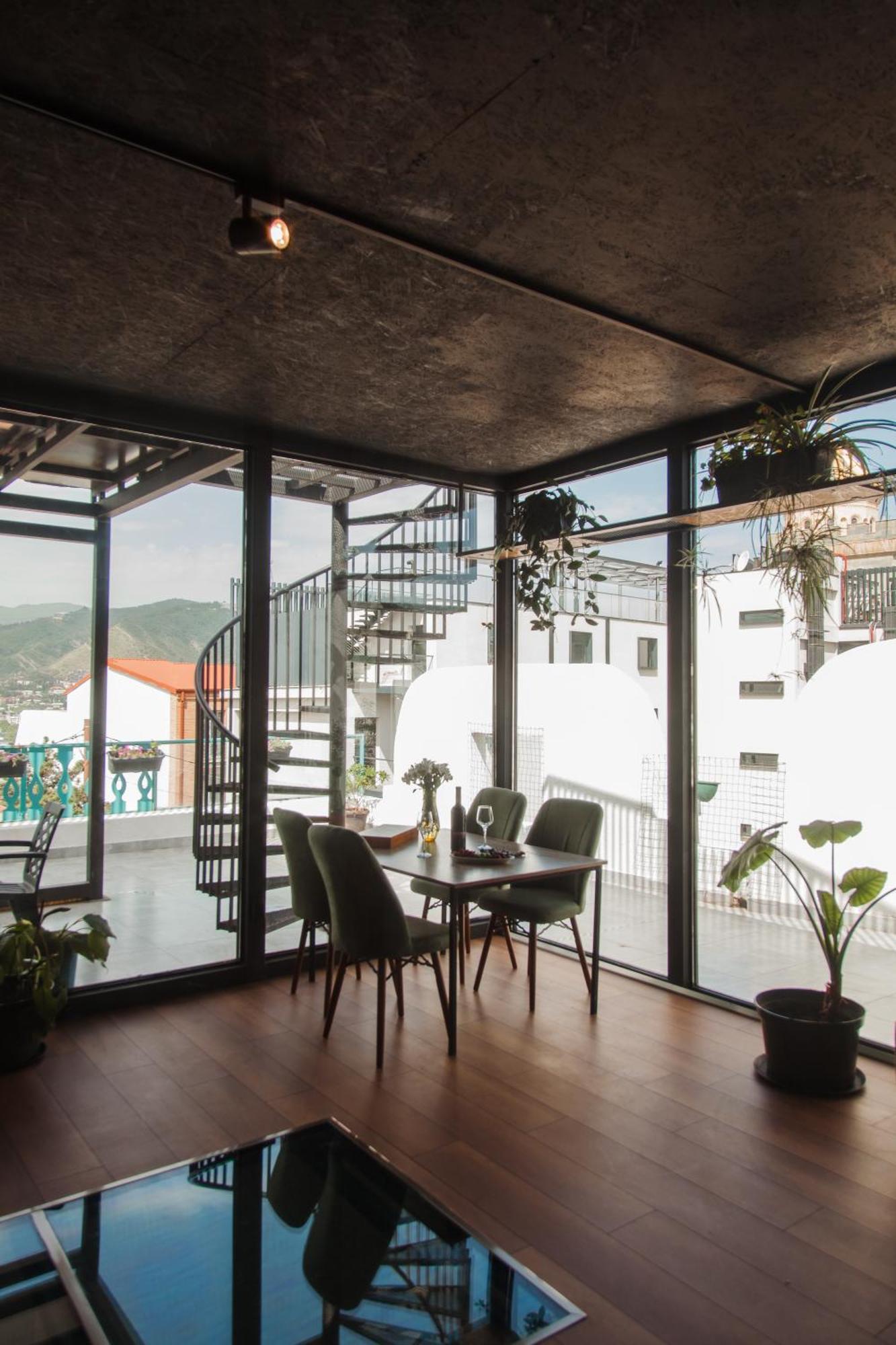 Hotel Tato & Coworking Space Tbilisi Bagian luar foto