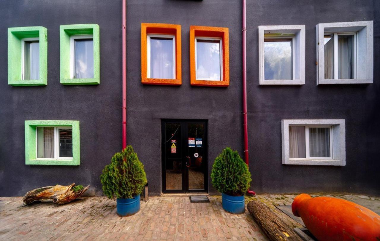 Hotel Tato & Coworking Space Tbilisi Bagian luar foto